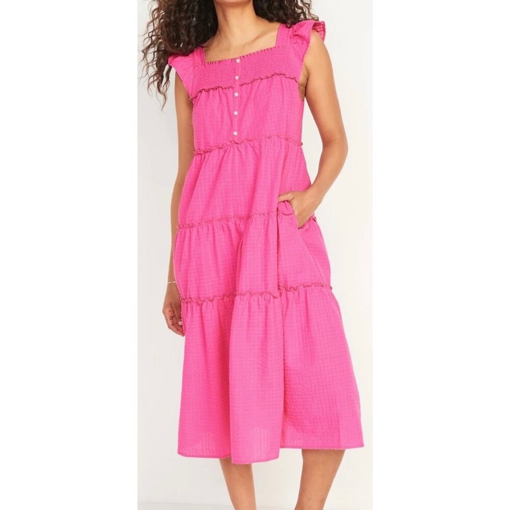 Old Navy Pink Tiered Maxi Dress Short Sleeve Size Small Smocked Flutter Sleeves